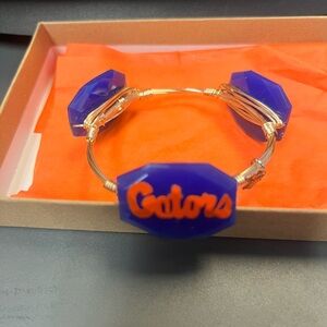 Calling all Florida Gators fans. This bracelet is a eye catcher